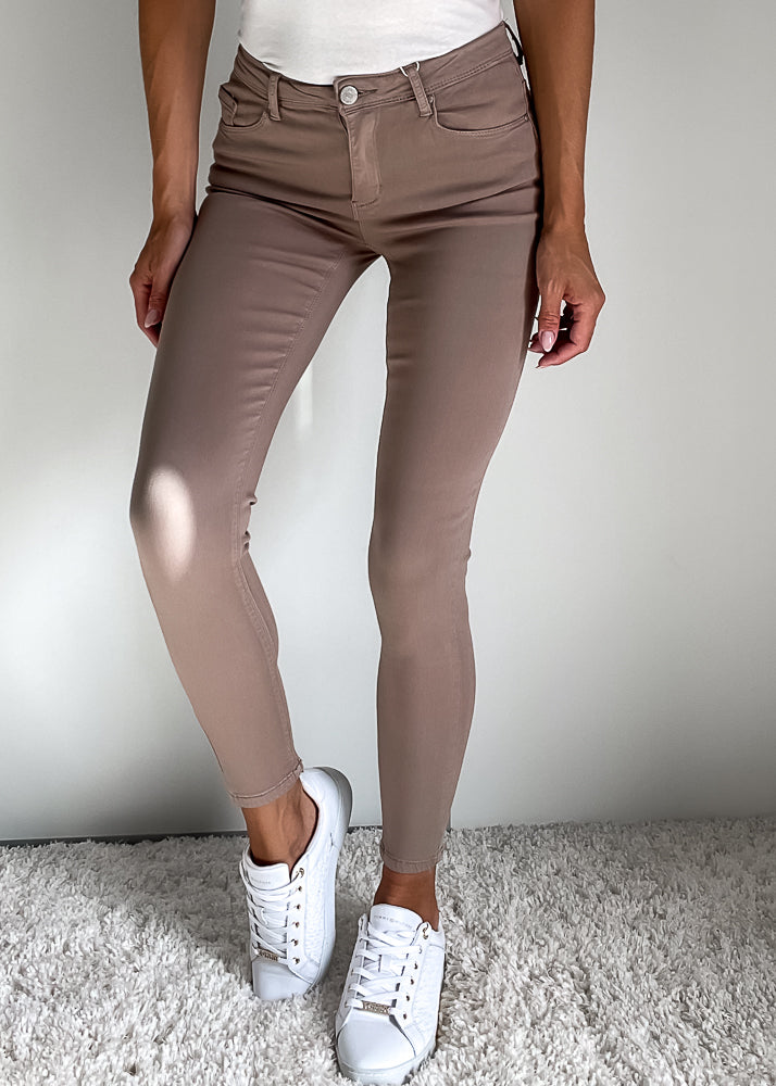 Ultra komfortable stretchy skinny push up jeans - Taupe